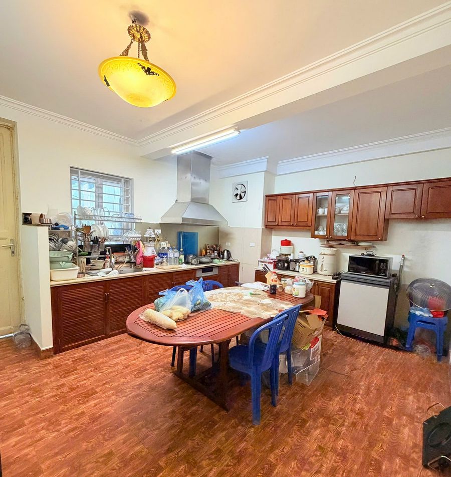 Hình 5. Không gian phòng bếp